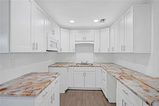 5701 SW 37th Street, Davie, FL 33314