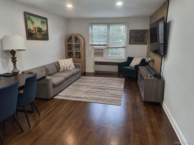 1304 Midland Avenue B41, Yonkers, NY 10704
