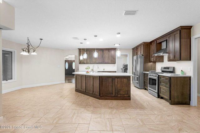 1711 Flamevine Place, Malabar, FL 32950