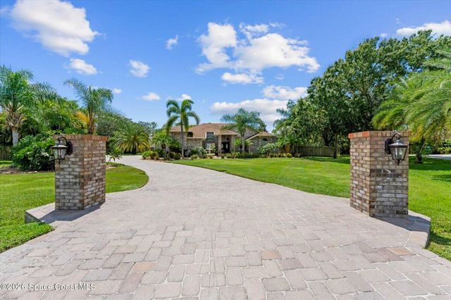 1711 Flamevine Place, Malabar, FL 32950