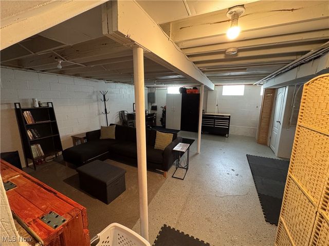 634 N Hartford Avenue, Youngstown, OH 44509