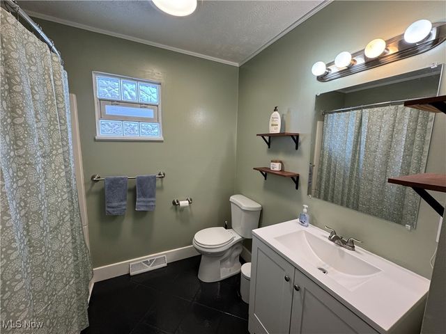 634 N Hartford Avenue, Youngstown, OH 44509