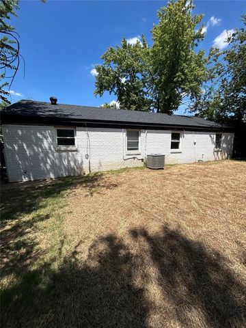 2116 Westchester Drive, The Village, OK 73120