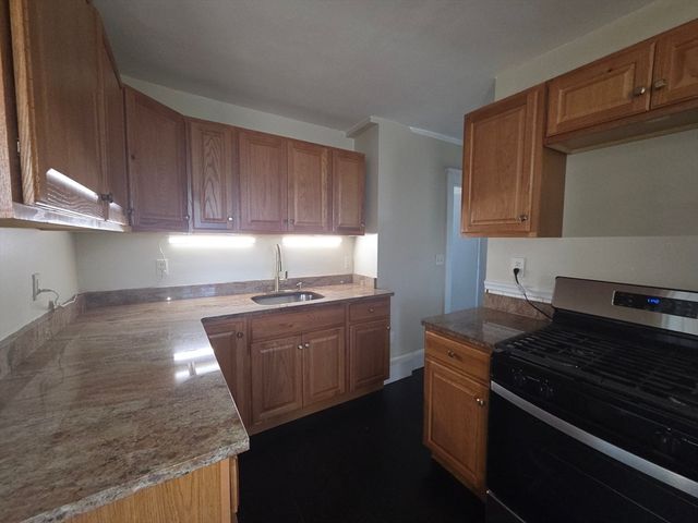 48 Prince Street 3, Salem, MA 01970
