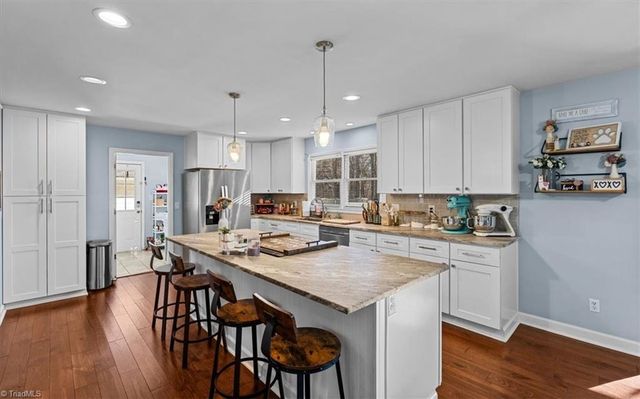 613 Dorado Circle, High Point, NC 27265