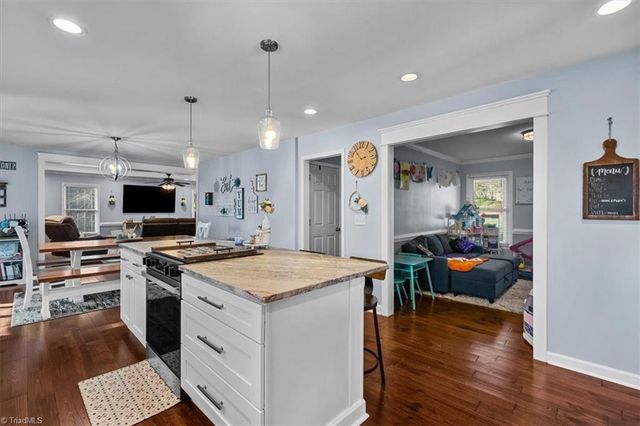 613 Dorado Circle, High Point, NC 27265