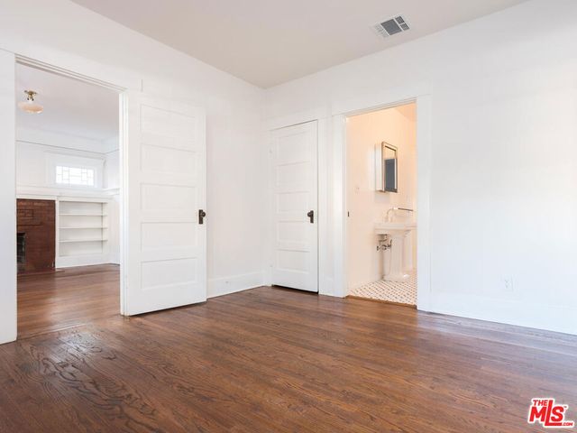 412 W Windsor Road, Glendale, CA 91204
