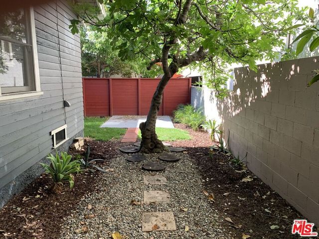 412 W Windsor Road, Glendale, CA 91204