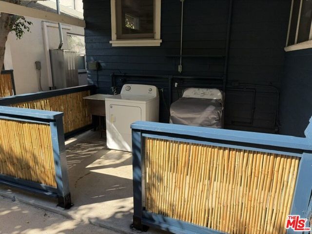 412 W Windsor Road, Glendale, CA 91204