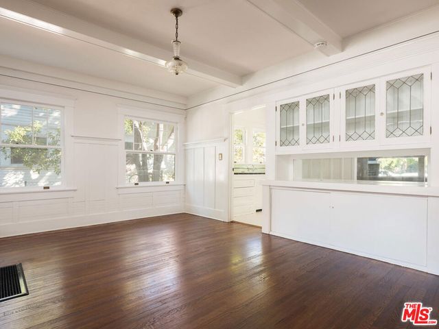 412 W Windsor Road, Glendale, CA 91204