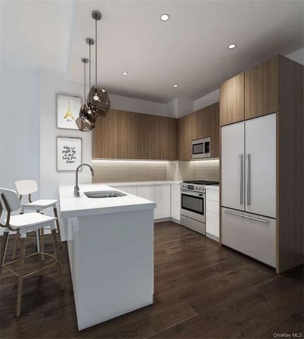 2717 42nd Road 7E, Long Island City, NY 11101