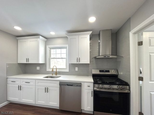 4 Dorothea Ter, Lawrence Twp., NJ 08648