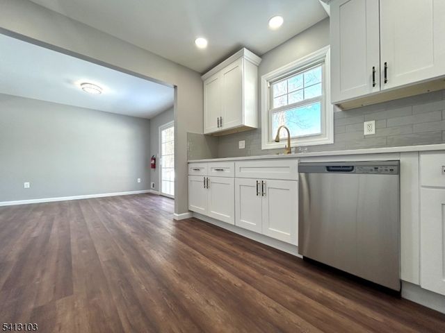 4 Dorothea Ter, Lawrence Twp., NJ 08648