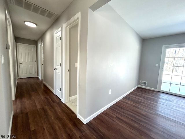 4 Dorothea Ter, Lawrence Twp., NJ 08648