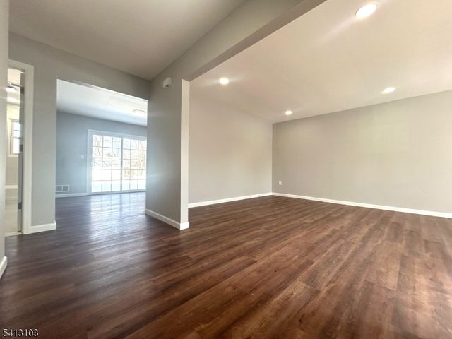 4 Dorothea Ter, Lawrence Twp., NJ 08648