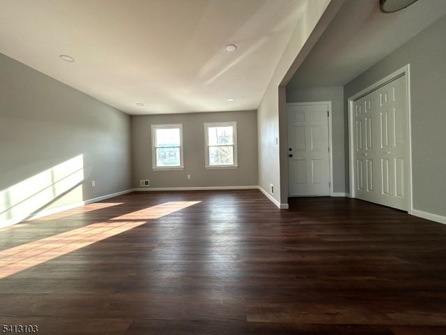 4 Dorothea Ter, Lawrence Twp., NJ 08648