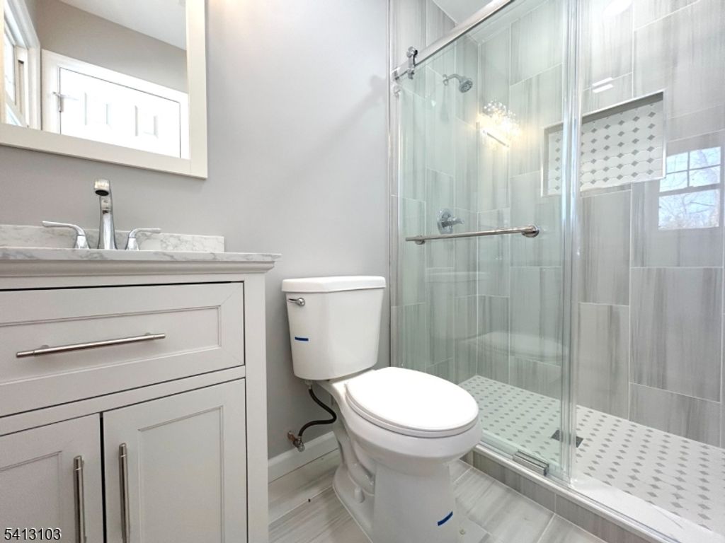 Image 20 of property listing at 4 Dorothea Ter, Lawrence Twp., NJ 08648