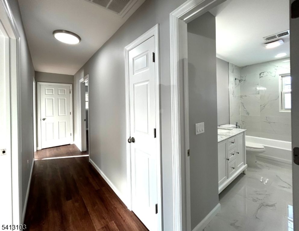 Image 33 of property listing at 4 Dorothea Ter, Lawrence Twp., NJ 08648