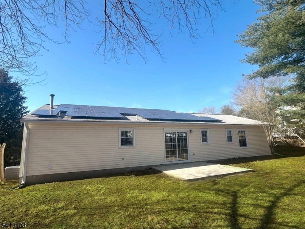 Image 44 of property listing at 4 Dorothea Ter, Lawrence Twp., NJ 08648