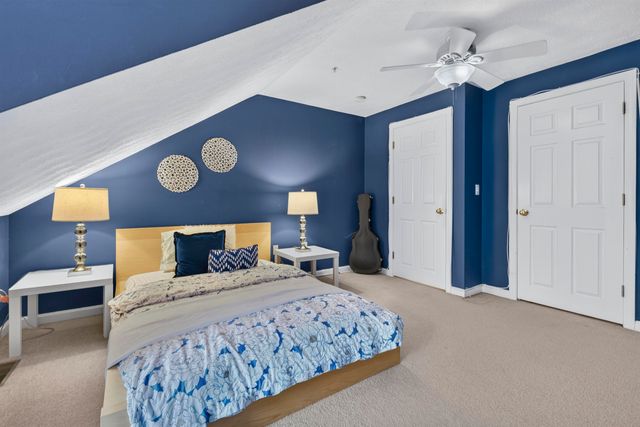 38 Georgetowne Drive, Nashua, NH 03062