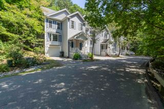 38 Georgetowne Drive, Nashua, NH 03062