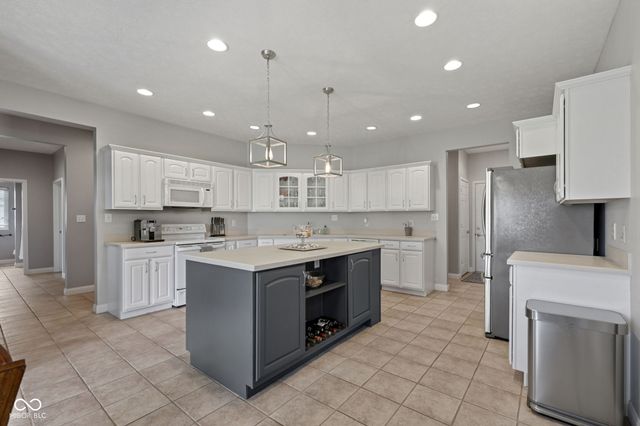 4814 S 550 W, New Palestine, IN 46163