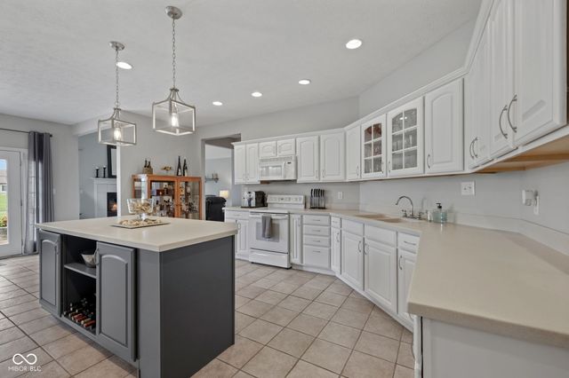 4814 S 550 W, New Palestine, IN 46163
