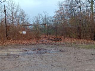 0000 E Bristol, Burton, MI 48529