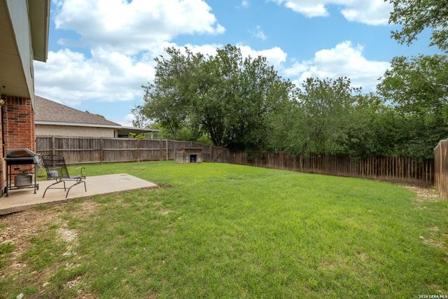 8663 Silent Oaks, San Antonio, TX 78250