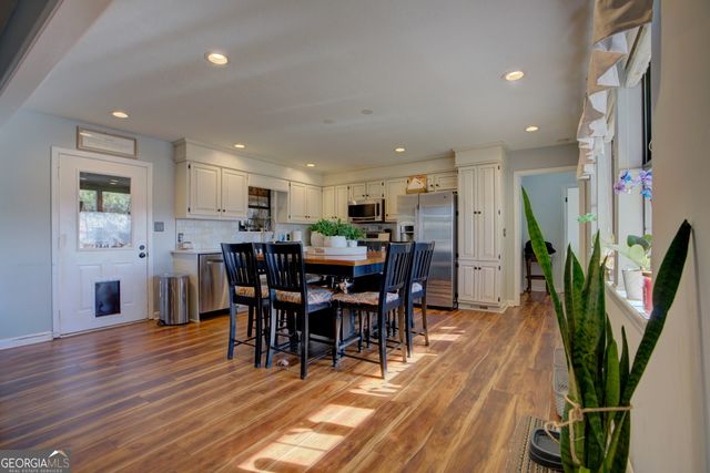 2 Maplewood Square SE, Rome, GA 30161