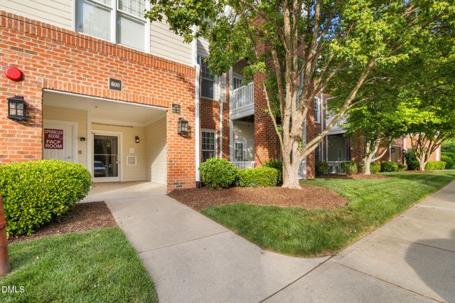 622 Waterford Lake Drive, Cary, NC 27519