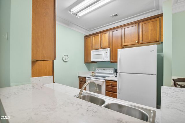 622 Waterford Lake Drive, Cary, NC 27519