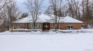 1550 Dakota Court, Oxford Charter Township, MI 48371