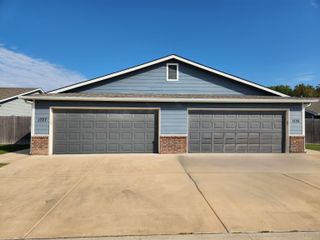 1725-1727 E 69th Ct N, Park City, KS 67219
