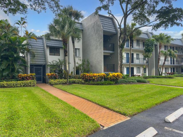 4803 Esedra Court, Lake Worth, FL 33467