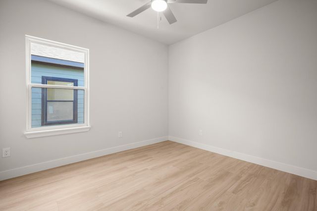 306 S Avenue P Ave A, Marble Falls, TX 78654