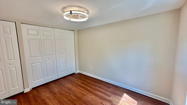 11209 MOBILE DR, Fairfax, VA 22030