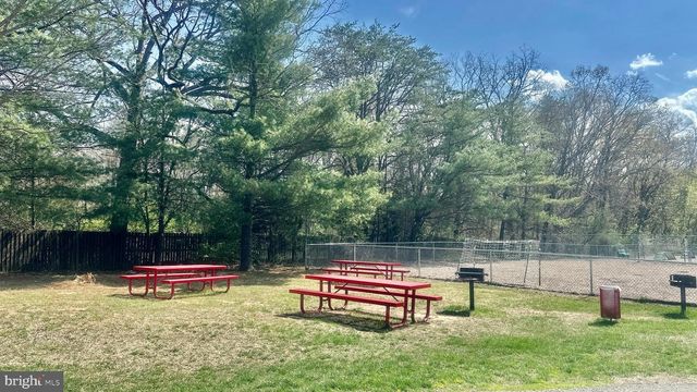 11209 MOBILE DR, Fairfax, VA 22030