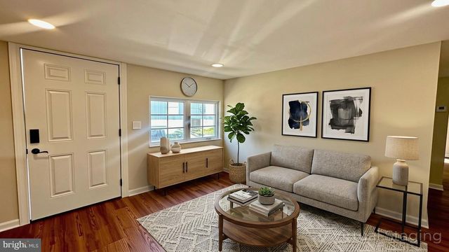 11209 MOBILE DR, Fairfax, VA 22030