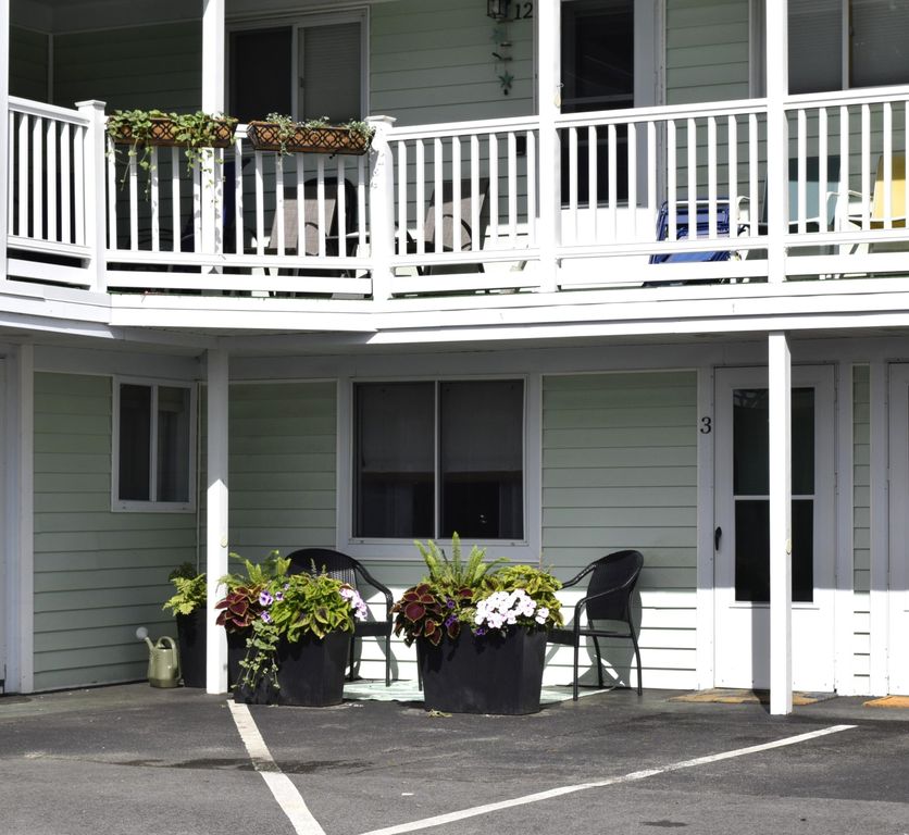 7 Bay Avenue 3, Old Orchard Beach, ME 04064 — exterior