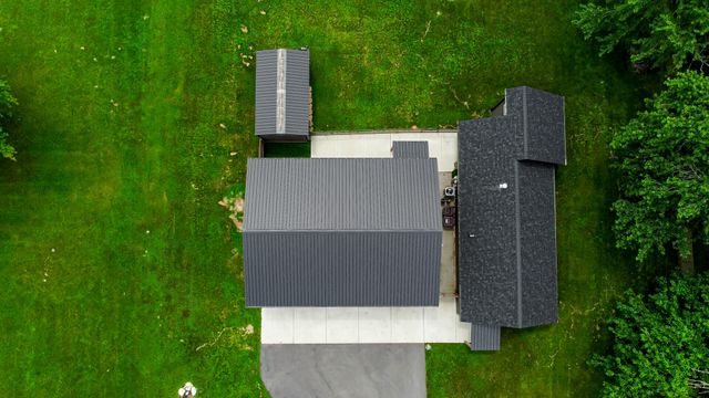 674 W 1000 S, Hebron, IN 46341