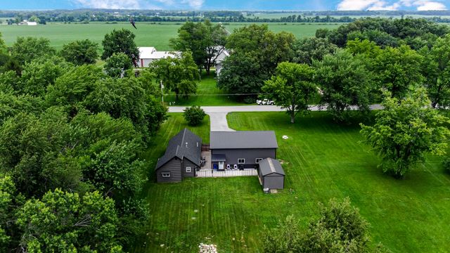 674 W 1000 S, Hebron, IN 46341
