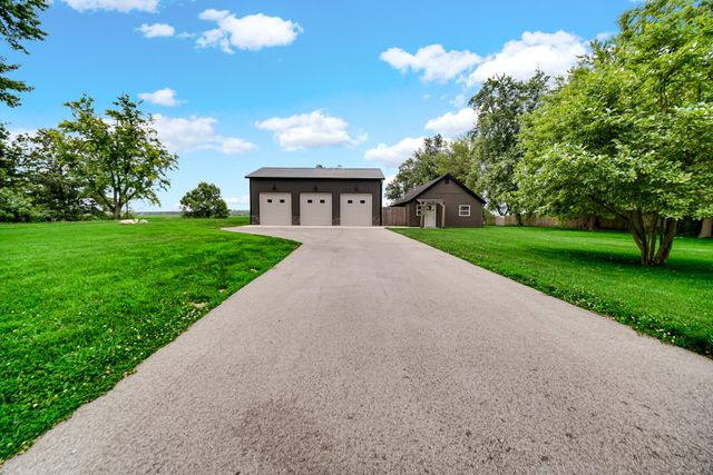 674 W 1000 S, Hebron, IN 46341