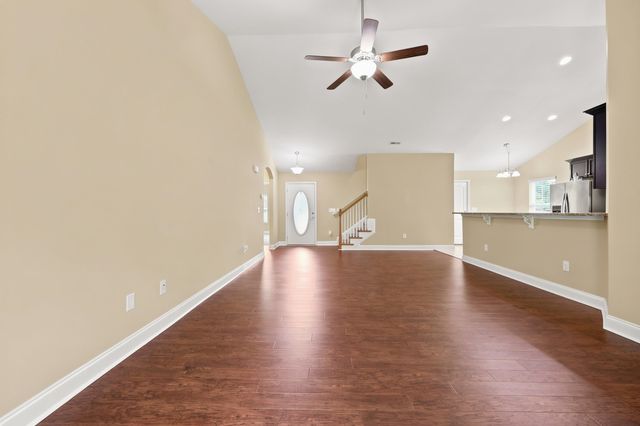 920 Foxtail Dr., Longs, SC 29568