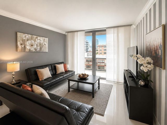 401 69th St 304, Miami Beach, FL 33141