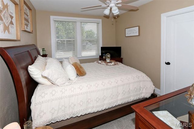 6772 Bartmer Avenue, University City, MO 63130