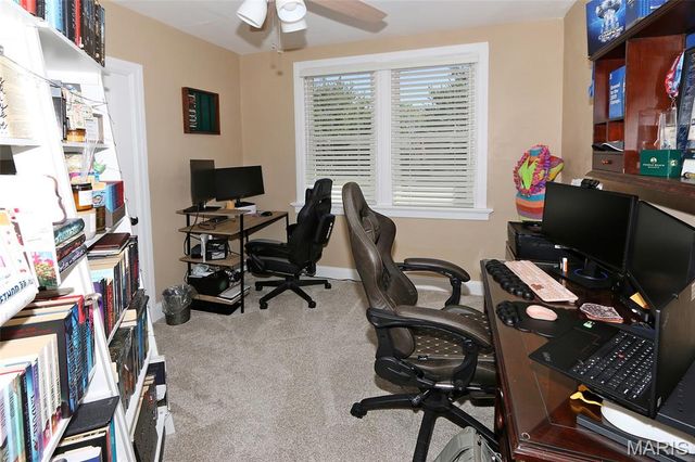 6772 Bartmer Avenue, University City, MO 63130