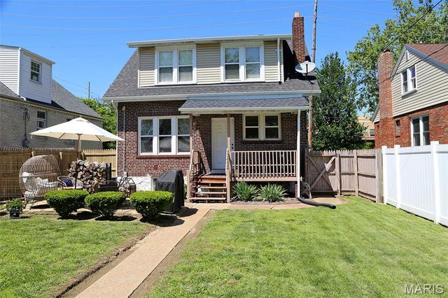 6772 Bartmer Avenue, University City, MO 63130