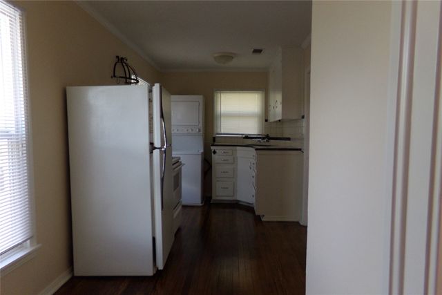 2007 Tremont Avenue C, Fort Worth, TX 76107