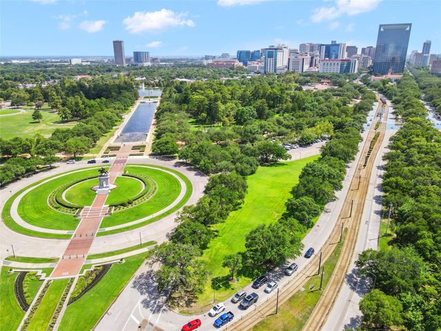 1400 Hermann Drive 15D, Houston, TX 77004